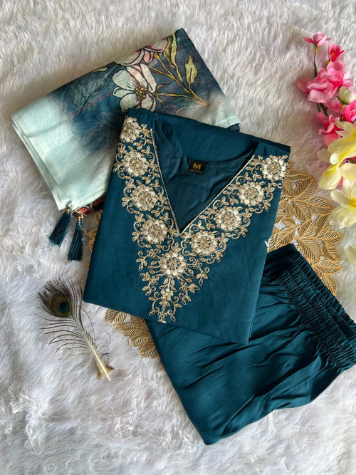 Floral Embroidered Kurta Suit Set – Perfect for Festive & Traditional Occasions