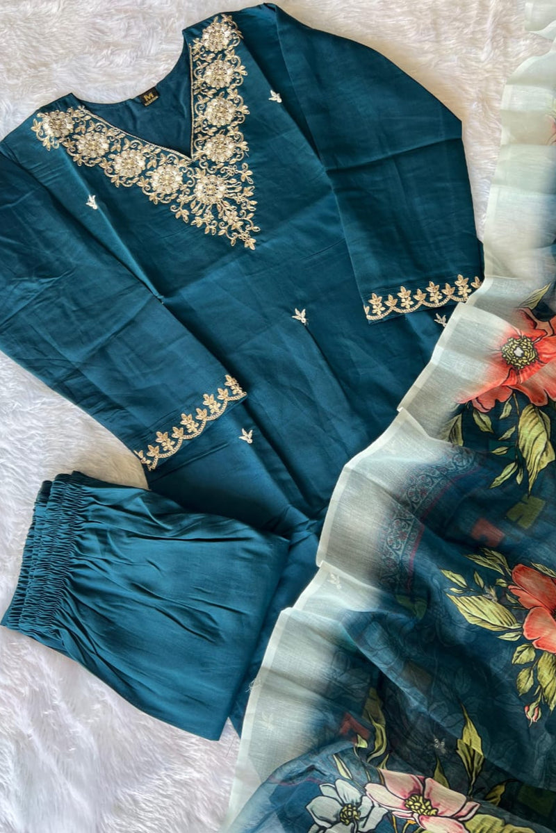 Floral Embroidered Kurta Suit Set – Perfect for Festive & Traditional Occasions